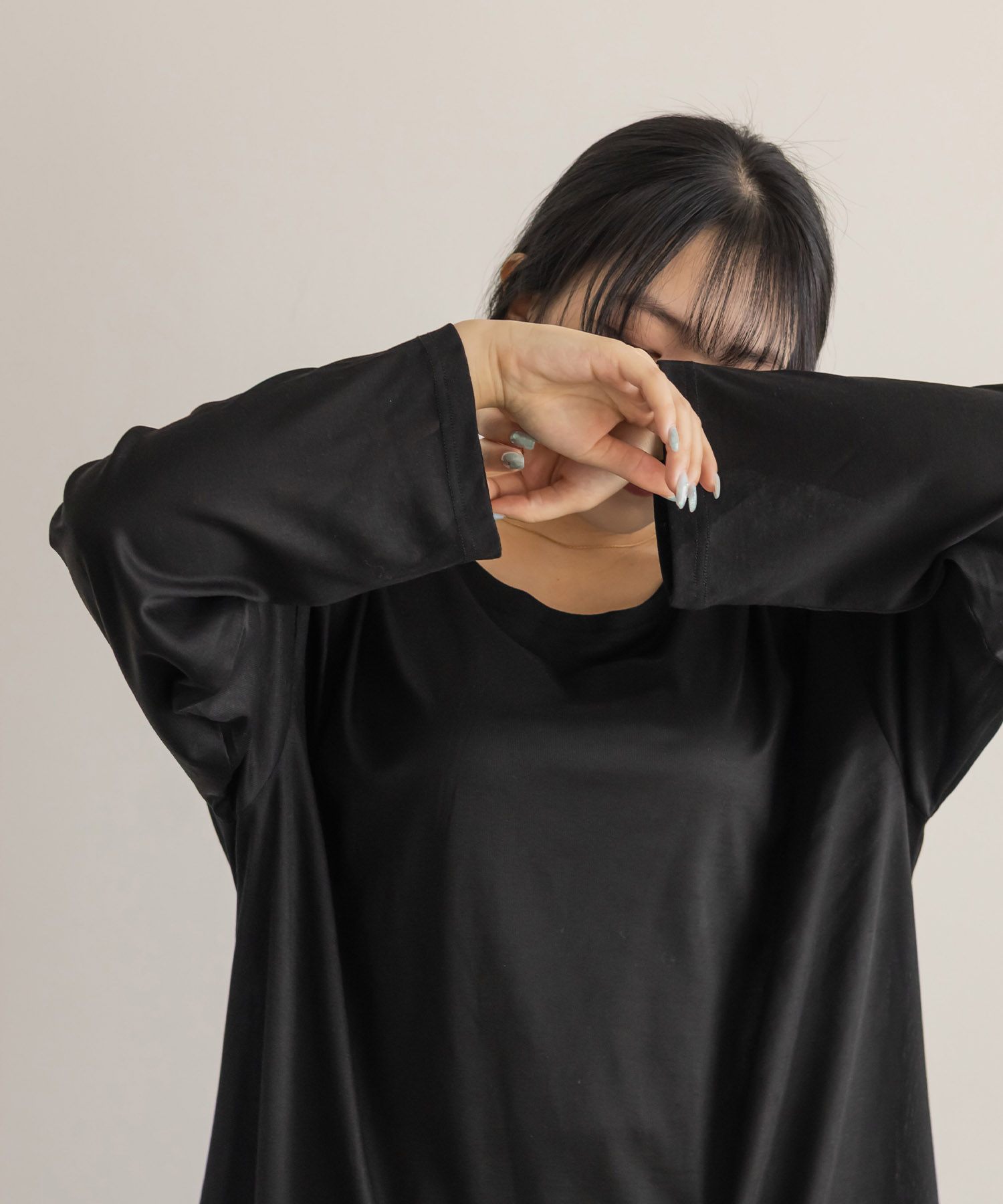 Loose-fit sheer Top