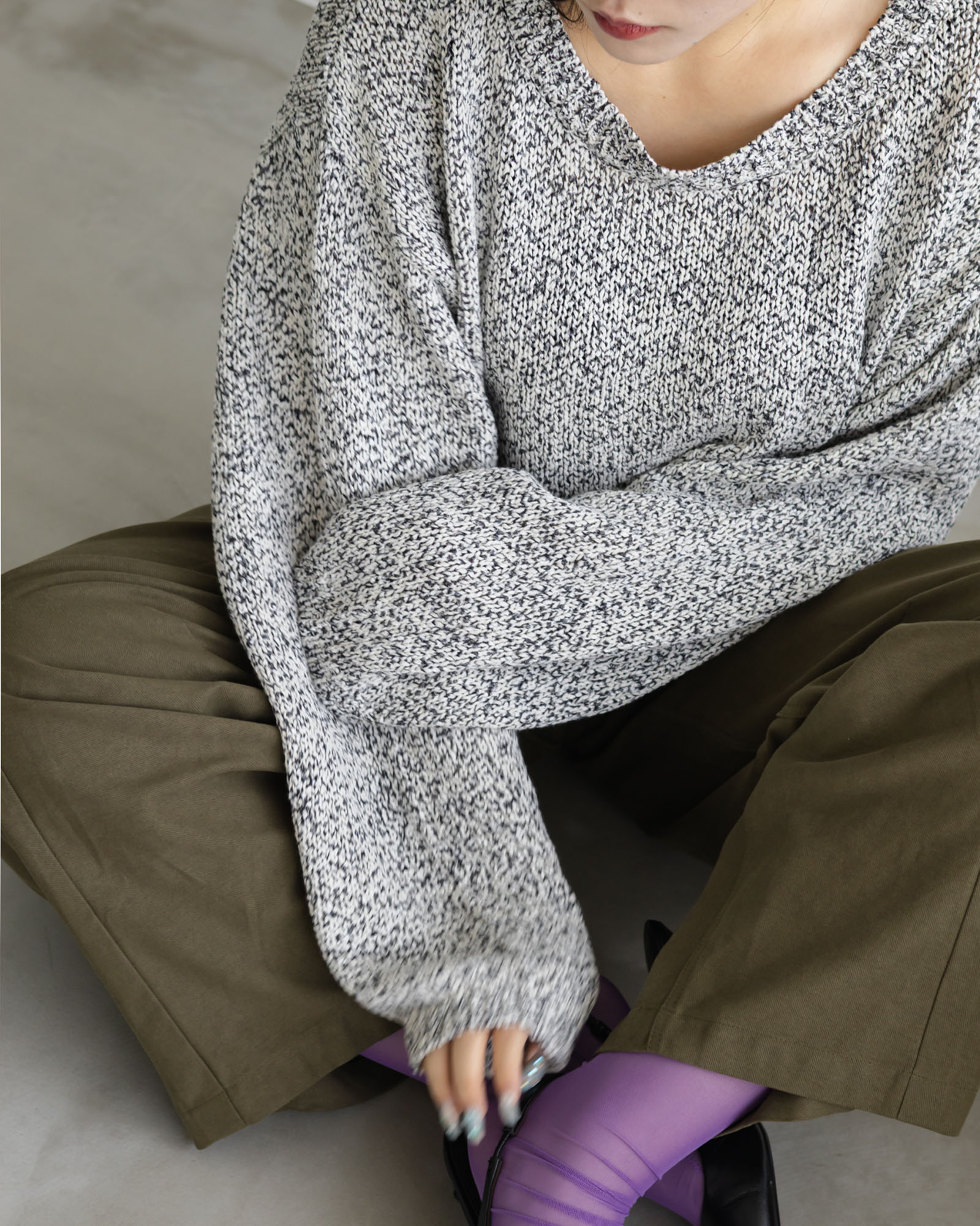 LOOK 02